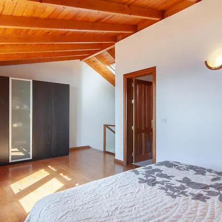 Feriehus Penthouse Duplex Avenida 1a011 *